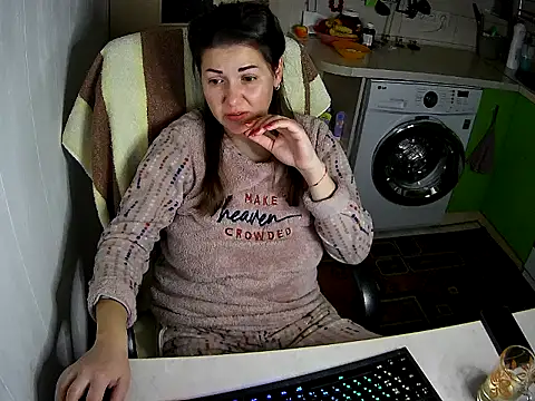 Snapshot of Adda1205 chatting on 12/03/25, 11:14 Adda1205 online show from 12/03/25, 11:14