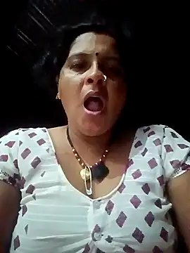 Snapshot of Hot_komal1 chatting on 07/08/26, 07:29 Hot komal1 online show from 07/08/26, 07:29