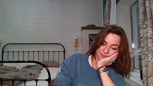 Snapshot of Niravyn_ chatting on 11/05/25, 06:24 Niravyn online show from 11/05/25, 06:24