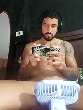 Snapshot of Alexsexygamer chatting on 01/13/26, 01:22 Alexsexygamer online show from 01/13/26, 01:22