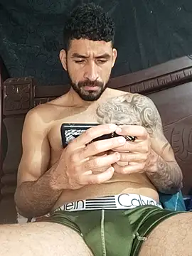 Snapshot of Alexsexygamer chatting on 03/05/26, 12:12 Alexsexygamer online show from 03/05/26, 12:12