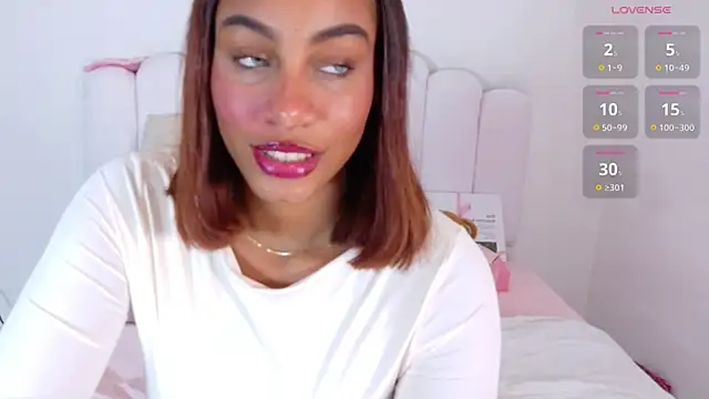 Snapshot of Sofia_Stanley chatting on 03/26/26, 04:07 Sofia Stanley online show from 03/26/26, 04:07