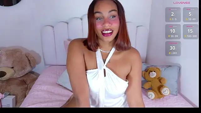 Snapshot of Sofia_Stanley chatting on 04/03/26, 03:37 Sofia Stanley online show from 04/03/26, 03:37