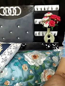 Snapshot of Suhana_Darling chatting on 04/06/26, 10:33 Suhana Darling online show from 04/06/26, 10:33