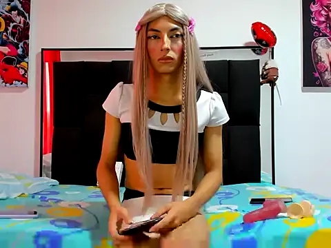 Snapshot of xamila_muaa chatting on 02/18/26, 12:34 xamila muaa online show from 02/18/26, 12:34