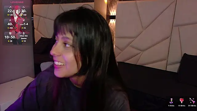 Snapshot of sophiaa_7 chatting on 11/07/25, 11:21 sophiaa 7 online show from 11/07/25, 11:21