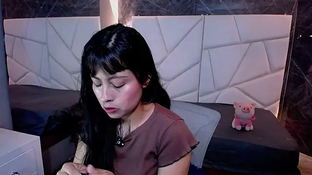 Snapshot of sophiaa_7 chatting on 02/10/26, 11:25 sophiaa 7 online show from 02/10/26, 11:25