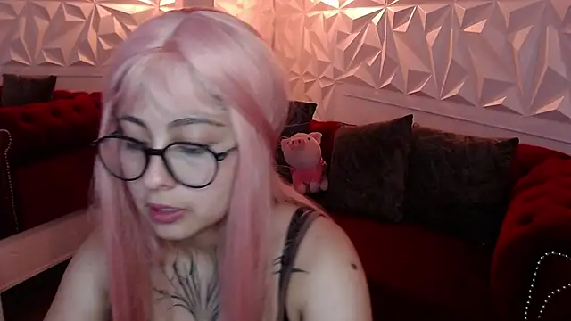 Snapshot of sophiaa_7 chatting on 03/05/26, 06:26 sophiaa 7 online show from 03/05/26, 06:26