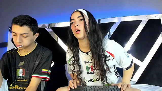 NickandAbby  online show from 06/16/26, 07:27