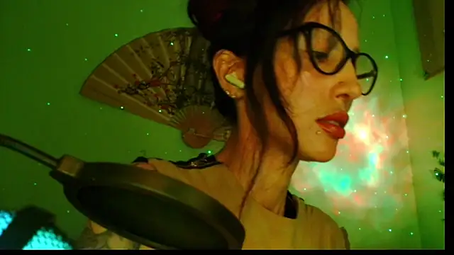 KiotoShine online show from 11/08/25, 07:01