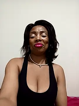 SEXYMOANSXX online show from 12/04/25, 09:01