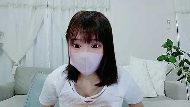 Snapshot of anone10101 chatting on 05/23/26, 04:33 anone10101 online show from 05/23/26, 04:33