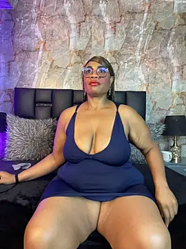 Snapshot of aranzzalatin chatting on 11/18/25, 12:09 aranzzalatin online show from 11/18/25, 12:09