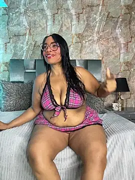 Snapshot of aranzzalatin chatting on 11/26/25, 11:55 aranzzalatin online show from 11/26/25, 11:55