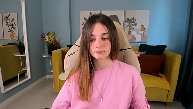 Snapshot of SweetyLicky chatting on 09/13/25, 02:28 SweetyLicky online show from 09/13/25, 02:28