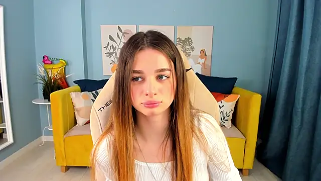 Snapshot of SweetyLicky chatting on 09/21/25, 04:30 SweetyLicky online show from 09/21/25, 04:30