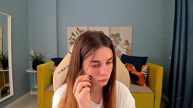 Snapshot of SweetyLicky chatting on 09/23/25, 04:10 SweetyLicky online show from 09/23/25, 04:10