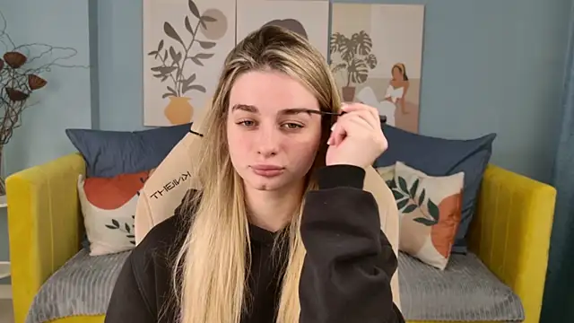 Snapshot of SweetyLicky chatting on 11/29/25, 04:32 SweetyLicky online show from 11/29/25, 04:32