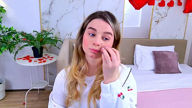 SweetyLicky online show from 02/11/26, 04:12