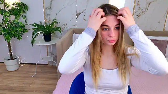 SweetyLicky online show from 05/11/26, 03:07