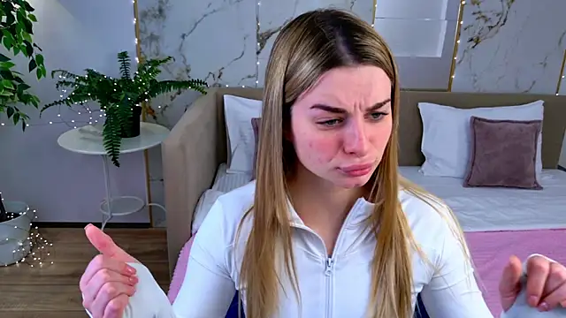 SweetyLicky online show from 05/15/26, 04:14