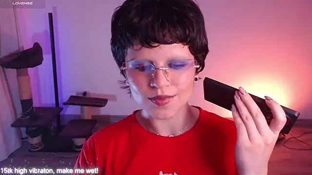 Snapshot of marsearth22_ chatting on 09/09/25, 12:43 marsearth22 online show from 09/09/25, 12:43