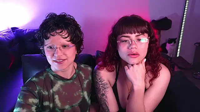 Snapshot of marsearth22_ chatting on 10/29/25, 10:11 marsearth22 online show from 10/29/25, 10:11