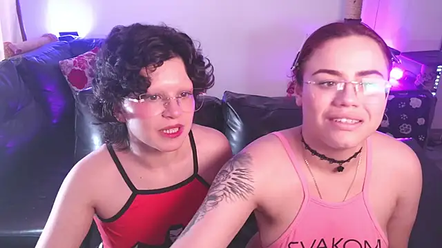 Snapshot of marsearth22_ chatting on 01/05/26, 06:44 marsearth22 online show from 01/05/26, 06:44