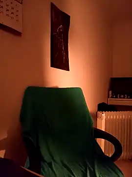 Snapshot of rayolexxx chatting on 12/22/25, 08:33 rayolexxx online show from 12/22/25, 08:33