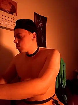 Snapshot of rayolexxx chatting on 03/21/26, 10:31 rayolexxx online show from 03/21/26, 10:31