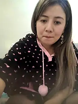 Sophie del Castillo online show from 12/17/25, 02:06