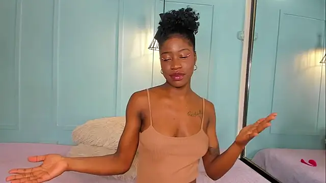 MichellePose online show from 11/13/25, 12:37