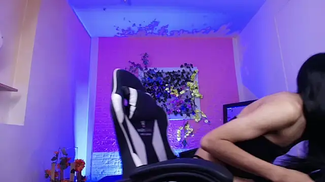 Katy bratz  online show from 09/30/25, 02:49