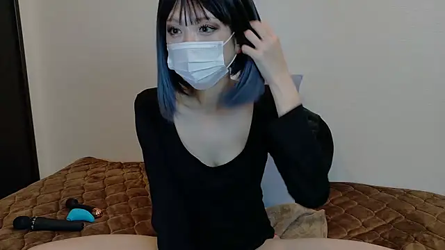 Snapshot of sarina_at chatting on 12/16/25, 04:28 sarina at online show from 12/16/25, 04:28