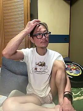 Snapshot of uta002418 chatting on 06/26/26, 03:49 uta002418 online show from 06/26/26, 03:49