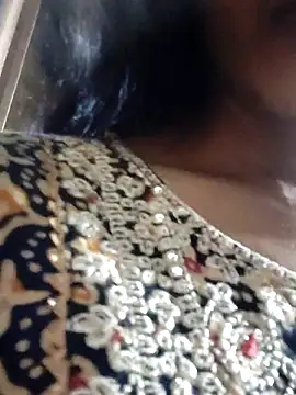 ROSE GOLDE online show from 09/26/25, 05:28