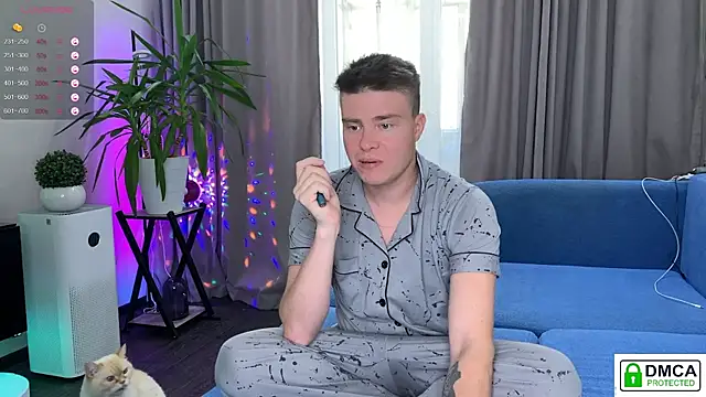 holy eggs 02 online show from 09/17/25, 04:58