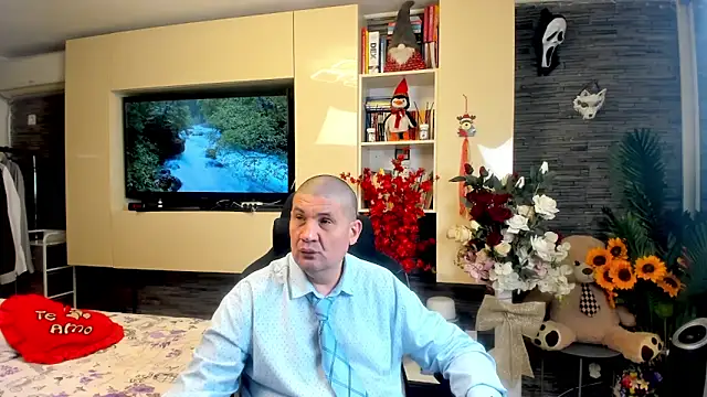 SpartacusDaddy48 online show from 04/30/26, 04:24
