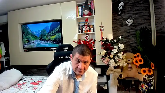 SpartacusDaddy48 online show from 05/21/26, 03:57