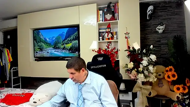 SpartacusDaddy48 online show from 06/05/26, 05:36
