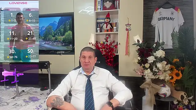 SpartacusDaddy48 online show from 06/28/26, 12:27