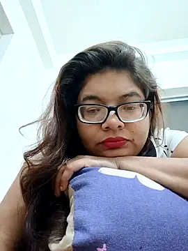 Elie couple143 online show from 12/16/25, 08:36