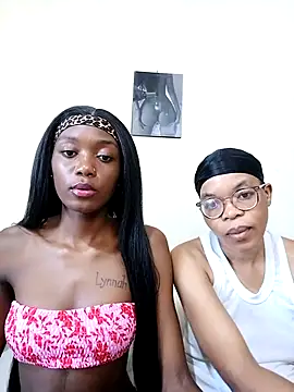 Miss-Hennessy online show from 05/05/26, 02:25