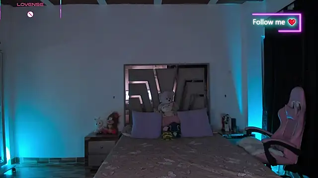 lunaarose online show from 05/09/26, 03:12