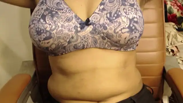 Snapshot of campornlive71 chatting on 03/03/26, 01:50 campornlive71 online show from 03/03/26, 01:50