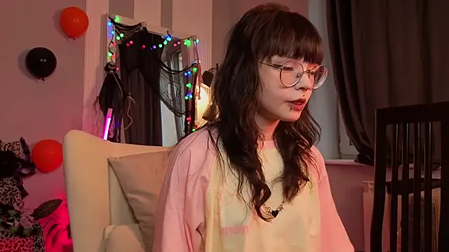 Misa Perfect online show from 10/30/25, 11:33