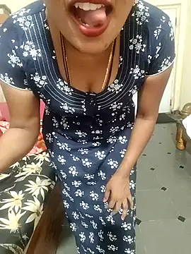 Snapshot of Swapna_kannada chatting on 12/20/25, 04:47 Swapna kannada online show from 12/20/25, 04:47