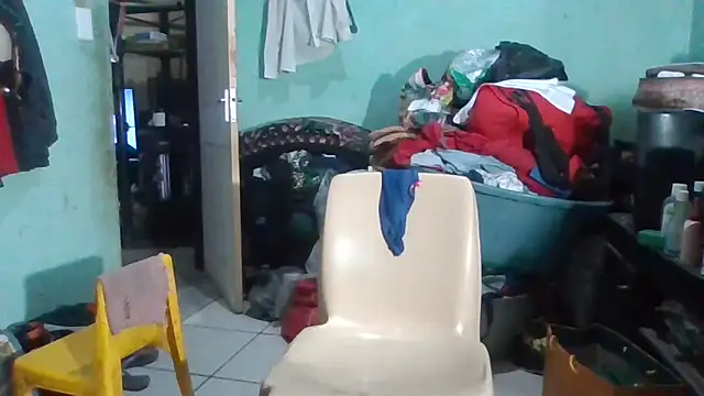 Nicky52 online show from 10/27/25, 04:22