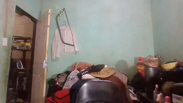 Nicky52 online show from 11/17/25, 04:29