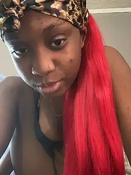 Snapshot of HennessyBaby21 chatting on 05/06/26, 12:54 HennessyBaby21 online show from 05/06/26, 12:54